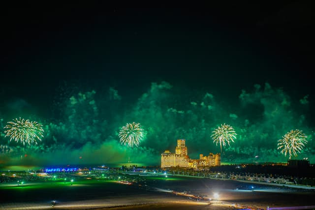 Spectacular fireworks illuminate Ras al Khaimah's night sky in UAE festival.