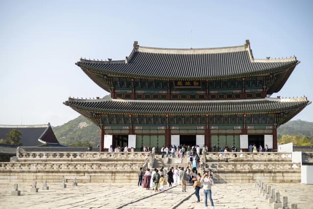 Historic Gyeongbokgung Palace in Seoul, showcasing traditional Korean architecture.
